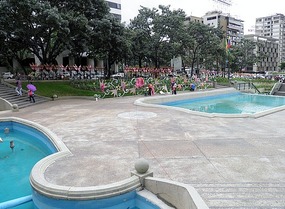 Oblisk Courtyard - Caracas.