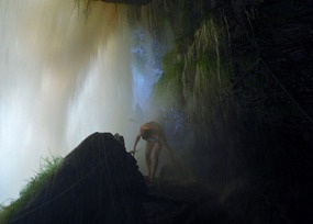 Behind The Falls 6 - Salto El Sapo.
