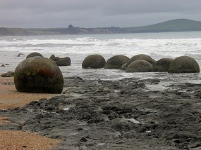 Giant Eggs - Moeraki Bolders.