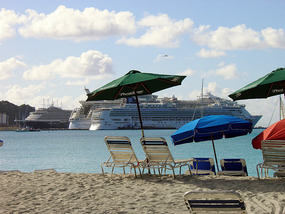 Cruise Ships - Saint Maarten.