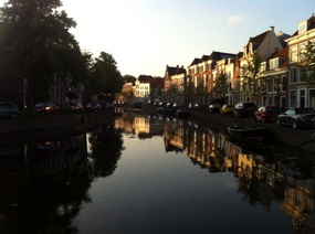 EARLY MORNING LEIDEN  