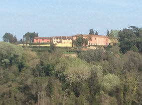Looking at Borgi De Colleoli our Tuscan villa