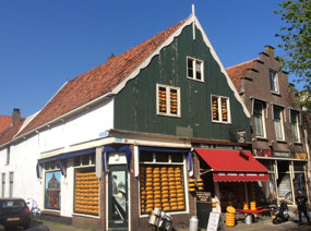 Edam village cheese shop