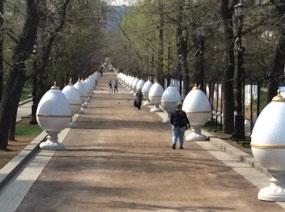 Moscow Park ready for Easter with Faberge eggs
