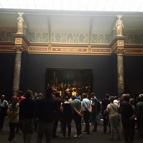 Crowds looking at Night Watch