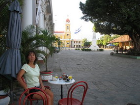 01- Ellen Breakfast's in Granada
