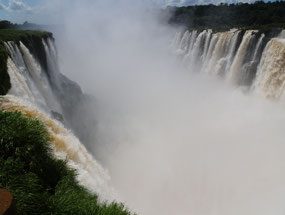 The Devil’s Throat - Argentina left, Brazil right