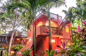 The maybe yes, maybe no, love nest in Roatan