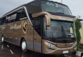 Night bus to Makassar