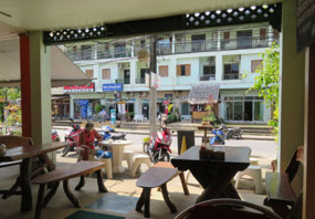 Breakfast at the Bistro in Bang Niang