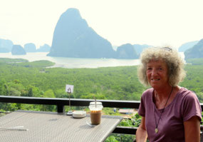 Iced coffee at Samet Nangshe viewpoint