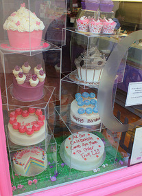 Cakes on cakes