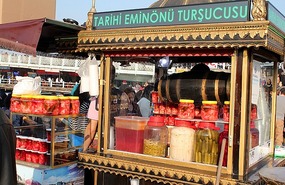Vegetables in turnip juice