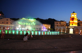 Musical water fountain