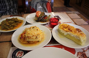 Dishes at Pudding Shop