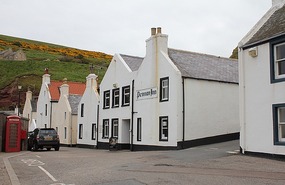  Pennan Inn