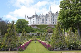 Dunrobin Castle across the garden