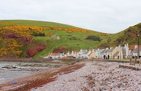 Pennan, down a steep raod
