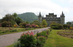 Inveraray Castle from the gardens