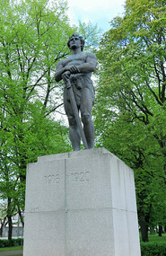 Kalevipoeg, war memorial
