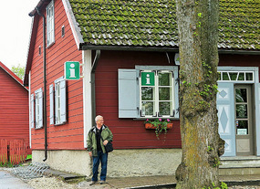 Bob waiting while I photograph church
