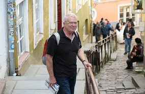 Bob in Short Leg Passage