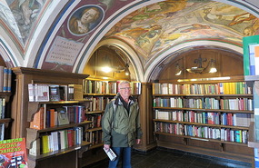 Inside Littera, the University Bookshop
