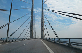 On the Oresund bridge