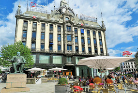 Bank building