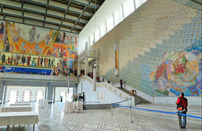 The Great Hall stairway to upper rooms