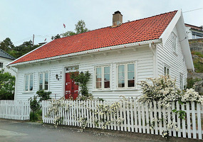 Pretty house near Hollen