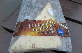 Haven't seen these before- flatbread with cinnamon