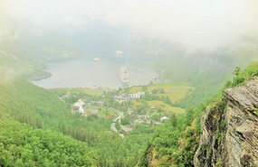 This should be classic Geiranger Fjord shot
