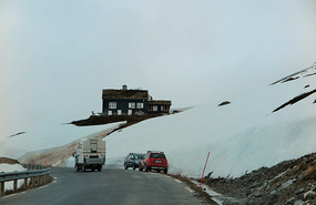 Total white - ground and sky