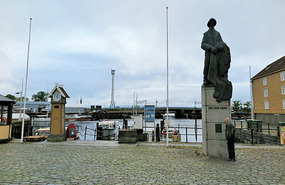 Sculpture - the Last of the Vikings