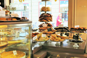 Cafe Husaren, home of hagebullen