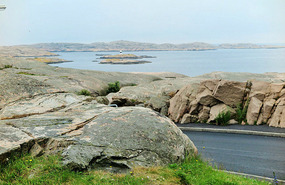 Rocky shore at Smogen