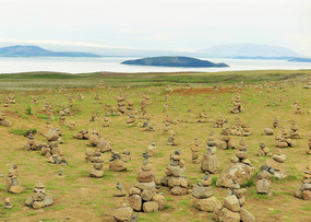 By Lake Pingvallavatn 