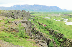 Fissure on tectonic plate boundaries
