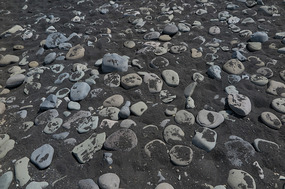 Black sand beach at Jokulsarlon