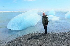 Icebergs coming from Jokulsarlon lake into the sea