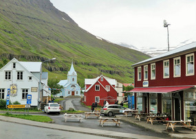 Entering Seydisfjordur