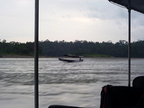 Traffic on the Napo river