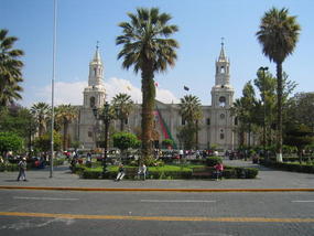 .01  Plaza de Armas