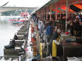 01  Valdivia Fish Market