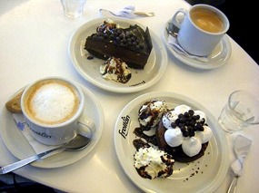 Extravagent cakes in Puerto Madero