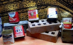Corned beef tins at El Anglo