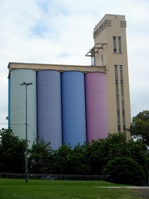 Museum of Contempoary Art - old grain silo