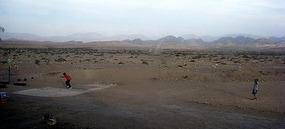 Goal! 1-a-side desert football spotted en-route