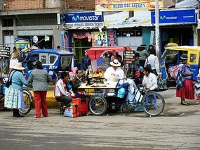Mobile breakfast cart in Puno